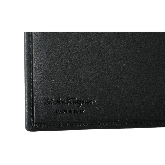 New Authentic Salvatore Ferragamo Wallet Embossed Logo Leather Bifold Black - Picture 4 of 6